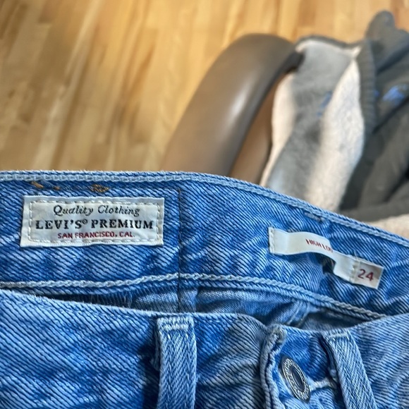 Levi's High Rise High loose Jeans - Picture 4 of 7